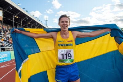 Andreas Almgren runner sweden flag