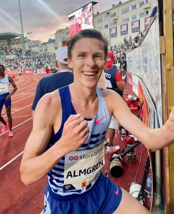 Andreas Almgren celebrates 1500m record